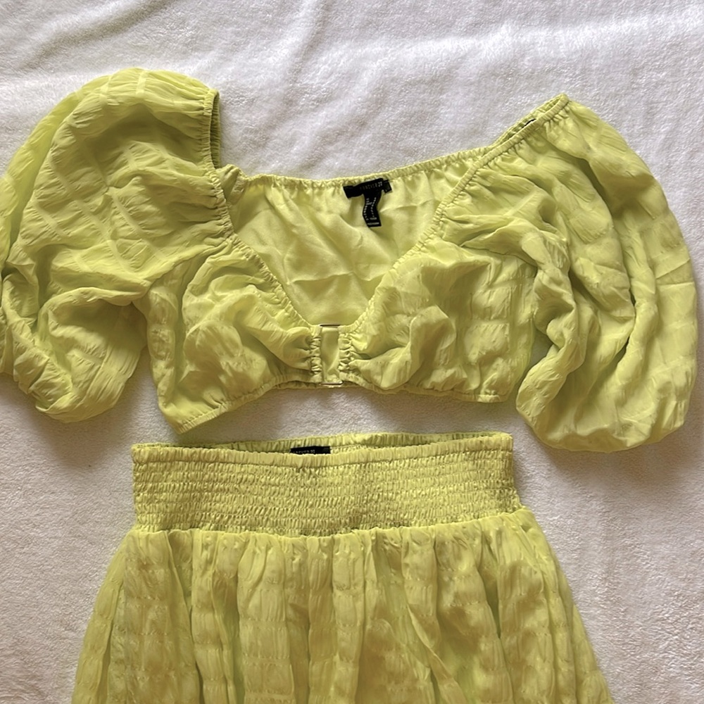 Forever 21 NWOT Top & Maxi Skirt w/slits on side Lime Green Size L - Picture 3 of 11